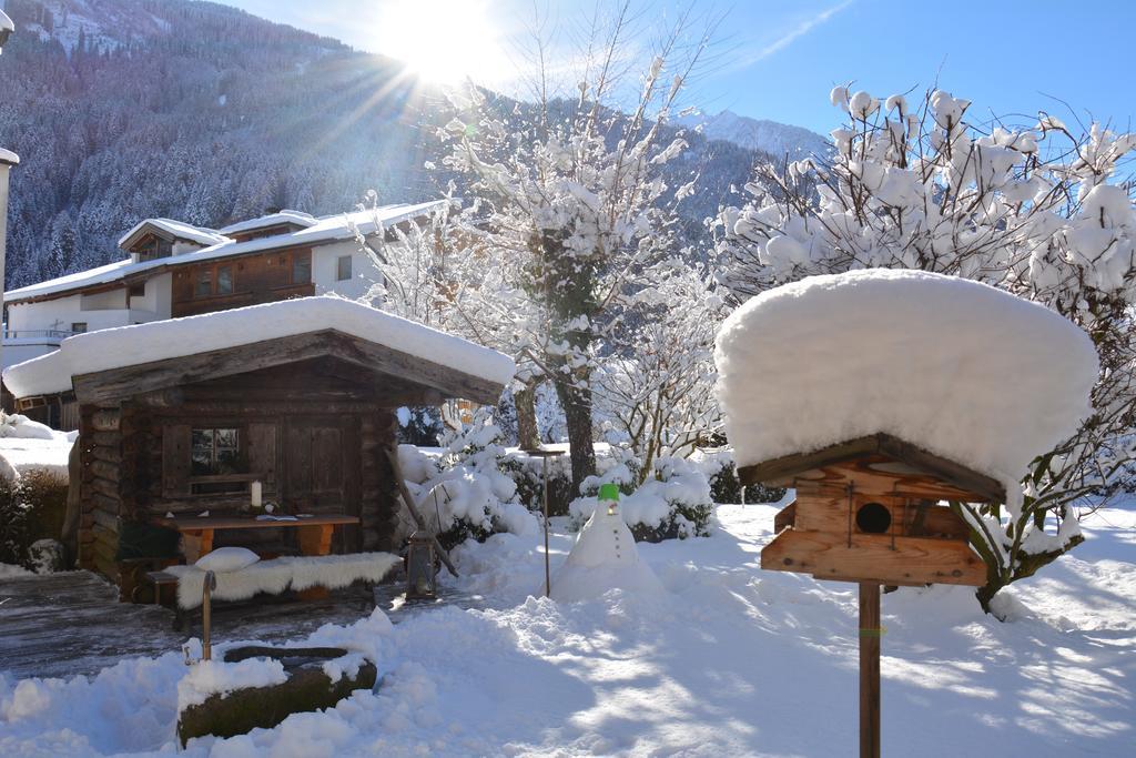 Hotel Haus Tirolerland Mayrhofen Zimmer foto